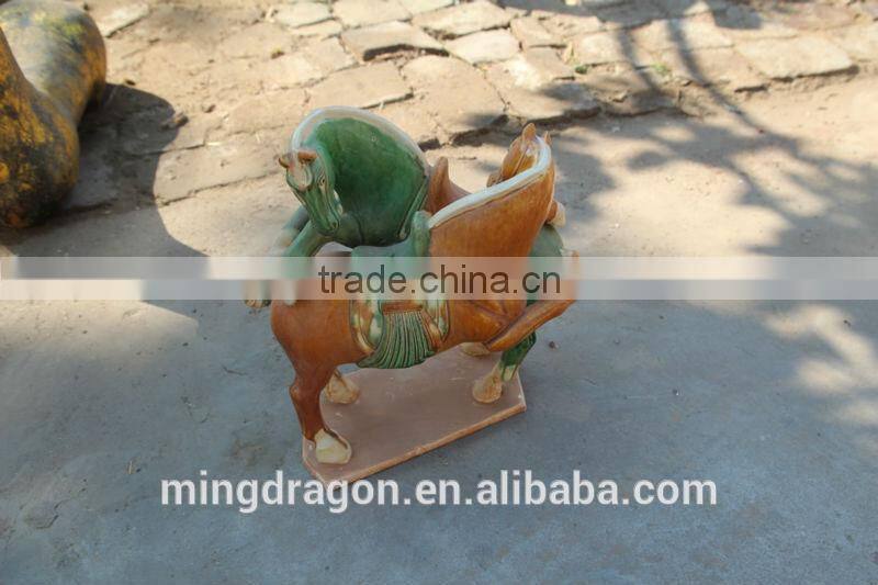 pottery art , hourse