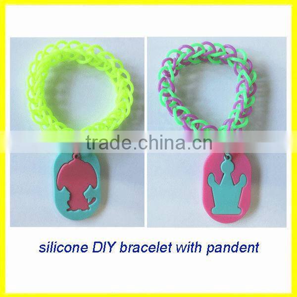 2013 new design DIY silicone bracelet with pandent