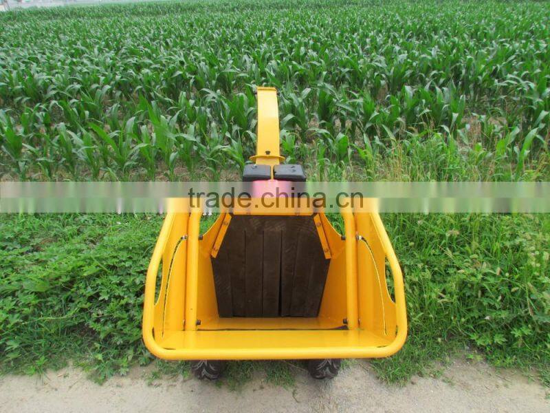 Petrol garden wood mulcher shredder