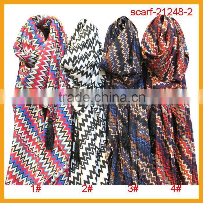 2014 wholesale fashionable square chiffon scarf