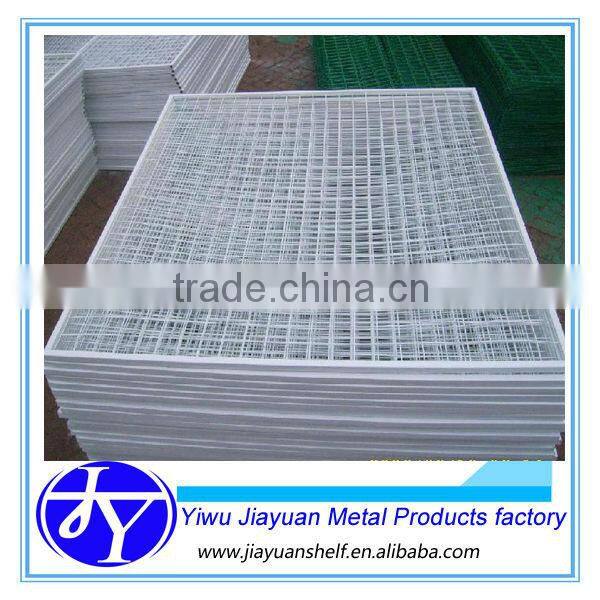 supermarket wire shelving