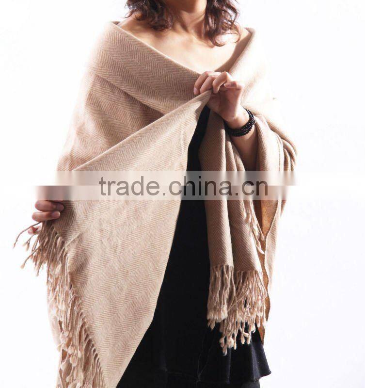 winter use pure camel wool herringbone shawl