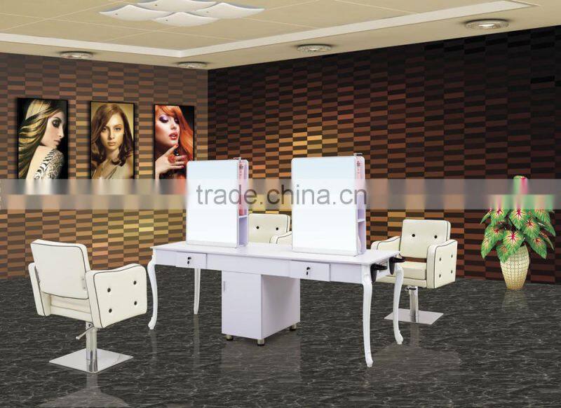 manicure tables/nail table