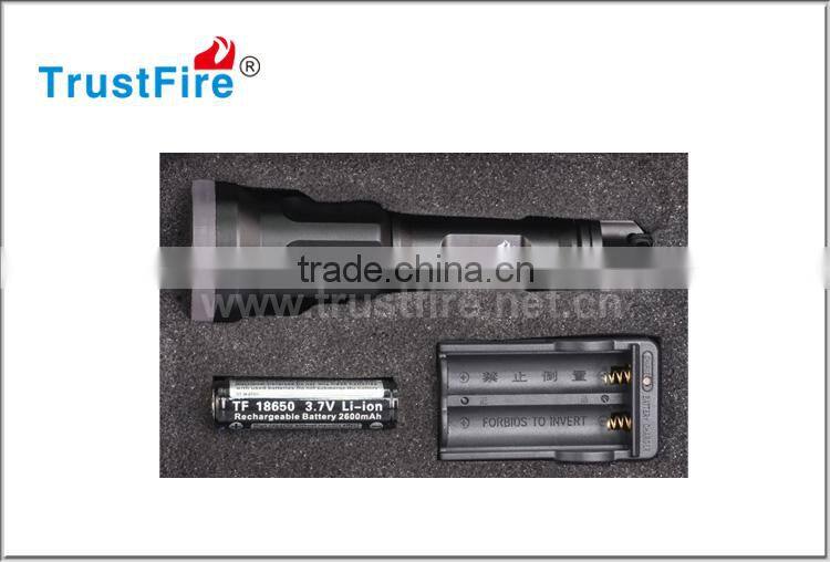 Led diving flashlight high power led torch TrustFire DF006 100 Meters deepth IPX8 waterproof diving torch with CE,FCC,PSE