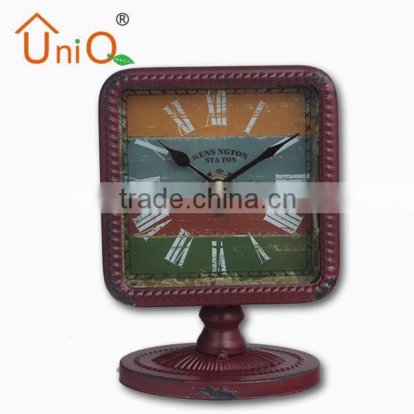 Classic metal art table clock for practical use