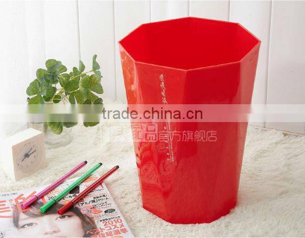 Bright colored polygon dustbin