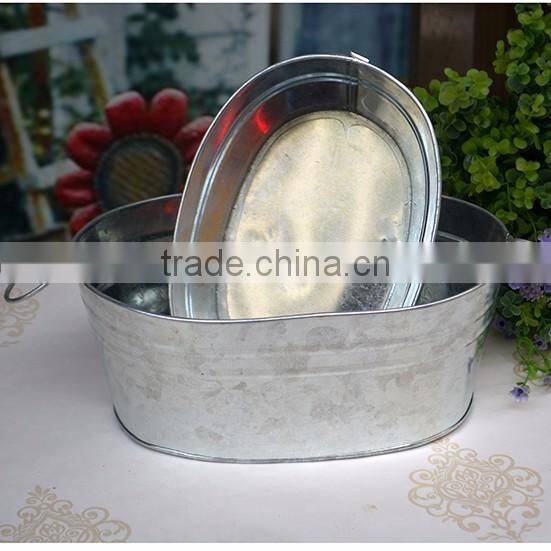 Large Retro Oval Metal Beverage Party Tub / Ice Bucket / Wine Cooler