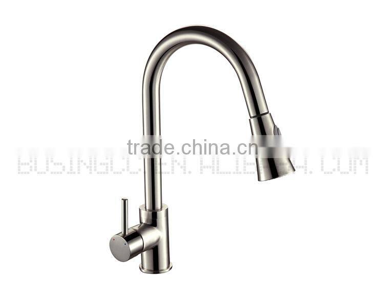2016 Hot Selling Top Quality Deck Mounted Brushed Treatment Brass Pull Out Cupc Faucet