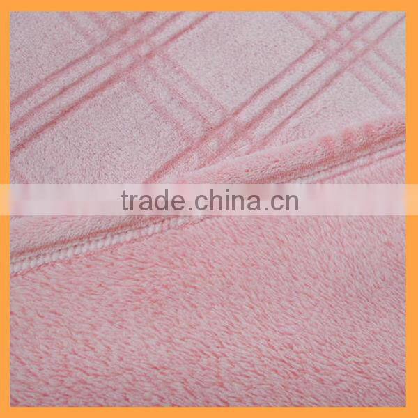 150D/288F 2013 plaid Warm roll Printed coral Fleece Blankets/Throws/pink fancy design cutting 100% polyester for home