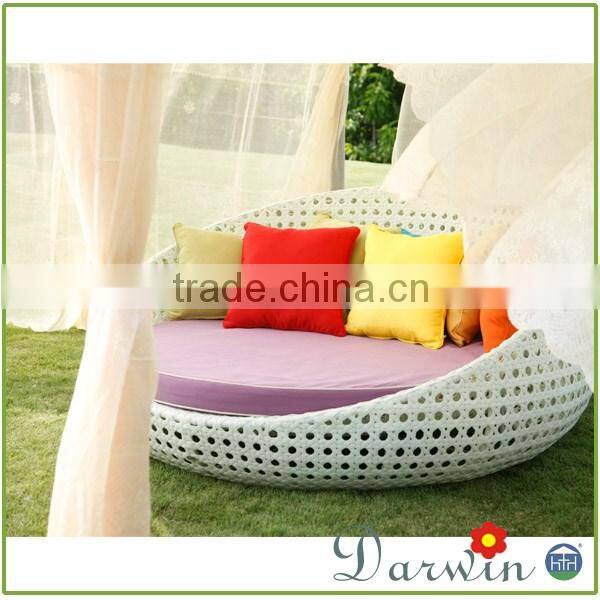 Fashionable rattan wicker high end beach hammock daybed