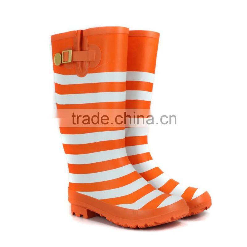 New style of colorful stripe rain boot