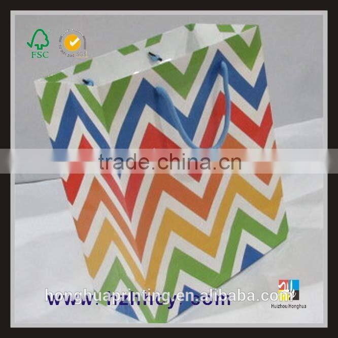 luxury design gift paper bag with handle
