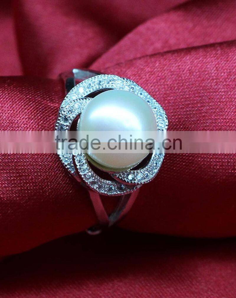 2016 AAA button shape white color cheap and simple design pearl ring 925