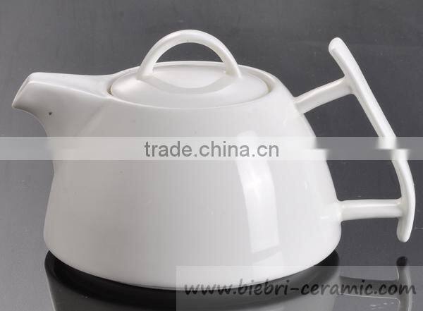 Ivory White Elegant Designs Good Quality Bone China Tea pots For Hotel And Restaurant