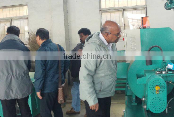 Flexible hose machine for cable casing