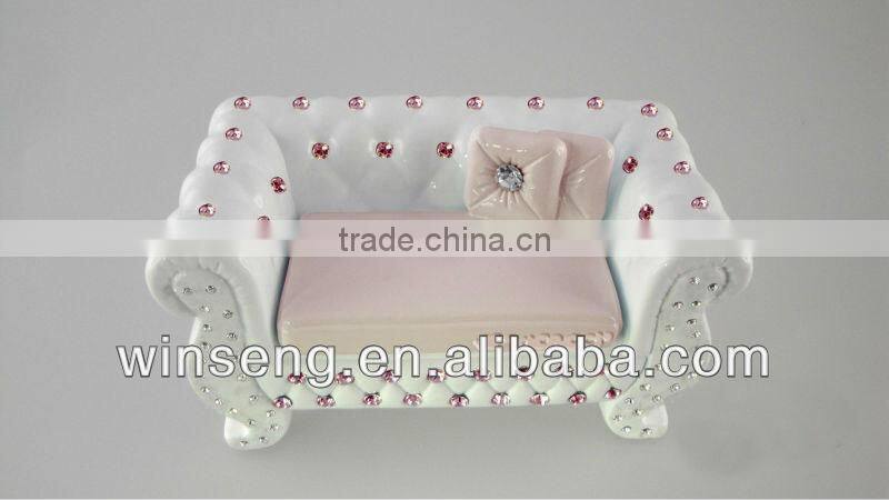 Polyresin Decorative Black Sofa-Shaped Jewelry Box