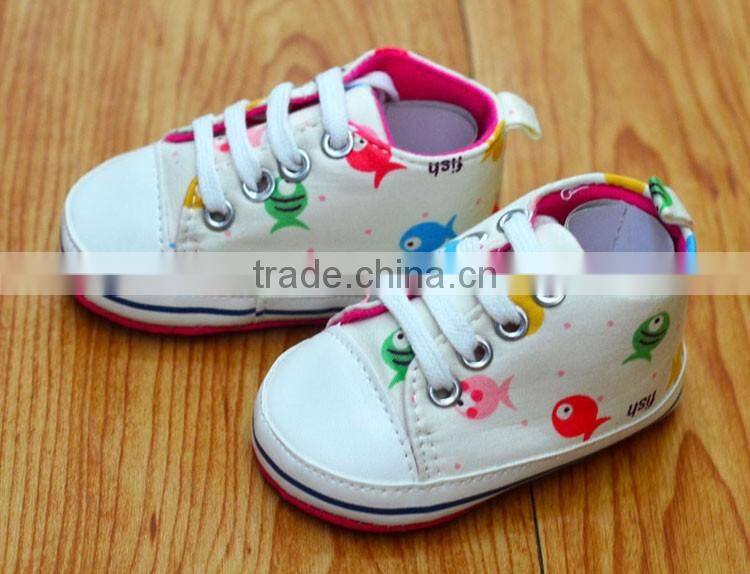 Wholesale colorful fishes printed canvas baby shoes
