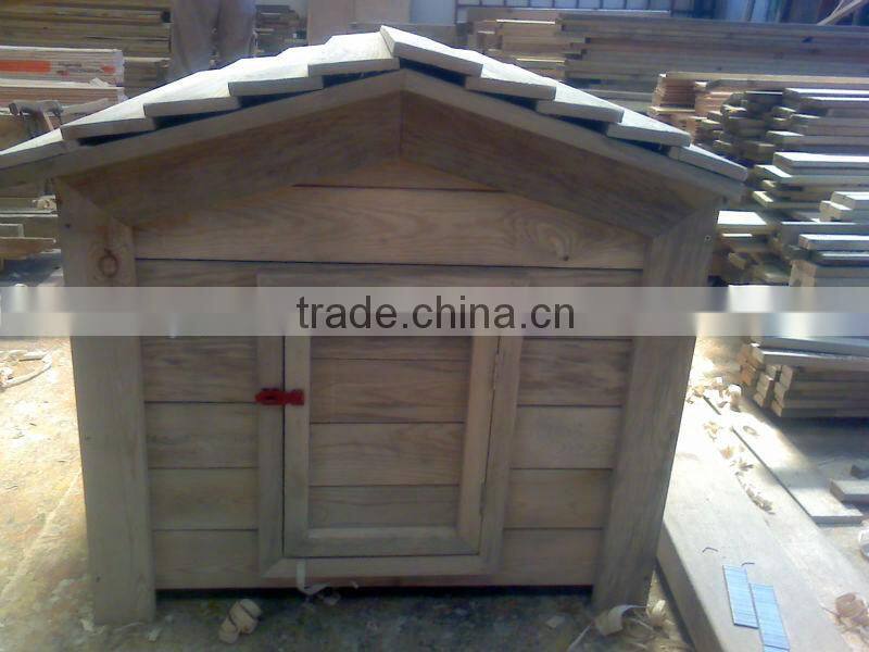 artificial wooden doghouse / kennel