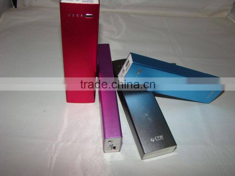 Larger capacity power station stylish 10400mah power bank phone charger