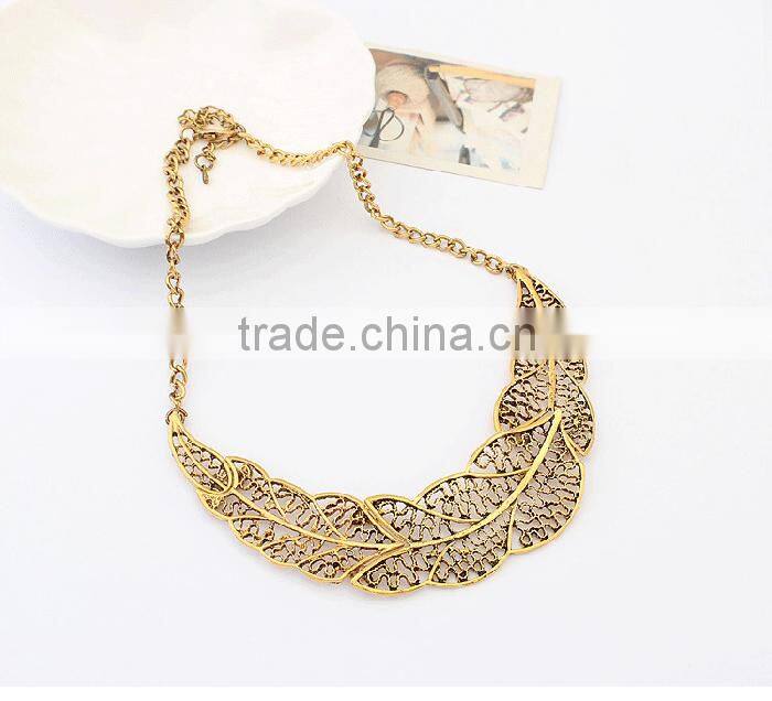 Alibaba online shop vintage hollowed-out gold leaf necklace