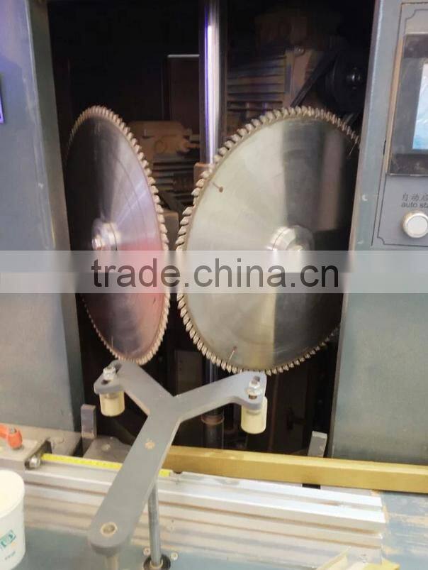 Aluminum extrusions computer wood cuttimg machine