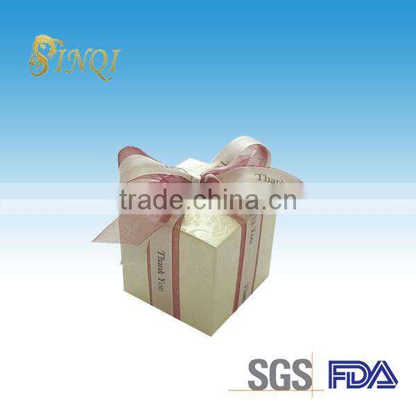 Flat pack gift boxes with ribbon design