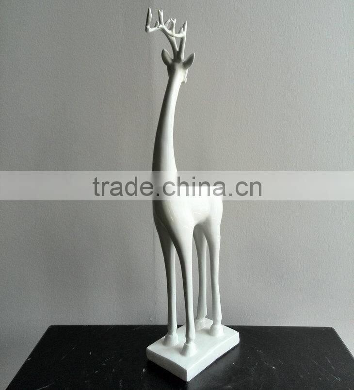 Polyresin Christmas reindeer decoration
