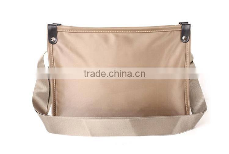 New fashion nylon messenger bag wholesale