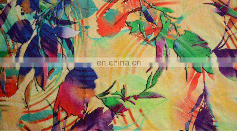 China wholesale 3D picture Digital printed Rayon fabric beautiful flowers