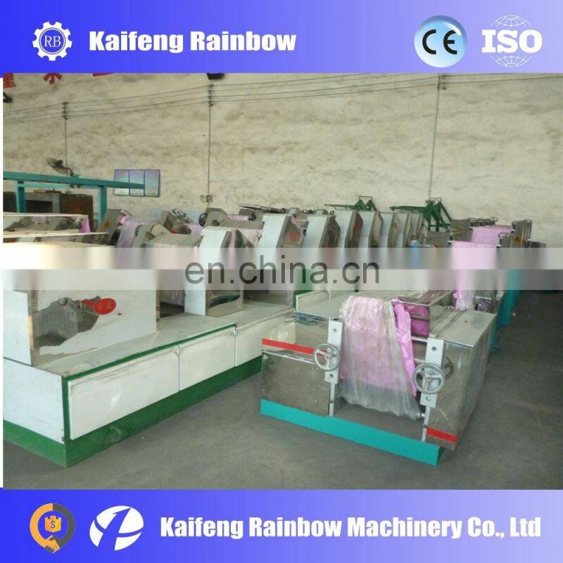 High capacity automatic pasta pressing machine with dough rolling
