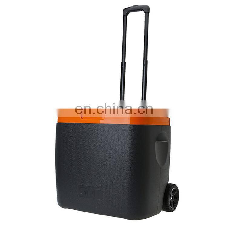 GiNT 28L Good Quality Portable Thermos Travel Cooler Boxes Wheeled PU Foam Cooler Box