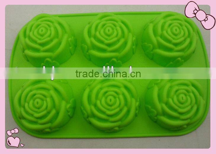 cartoon shaped silicone cake mould