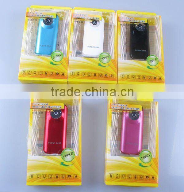 2013 hot gift 4000mAh power bank universal rechargeable power bankfor 4