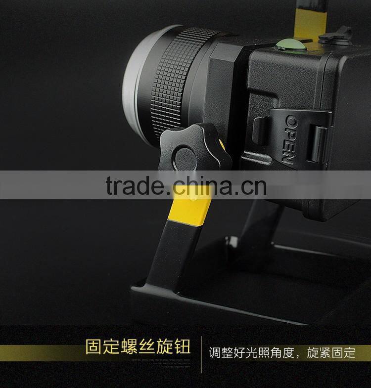 Outdoor LED 10Watt Zoomble floodlight with power bank fuction