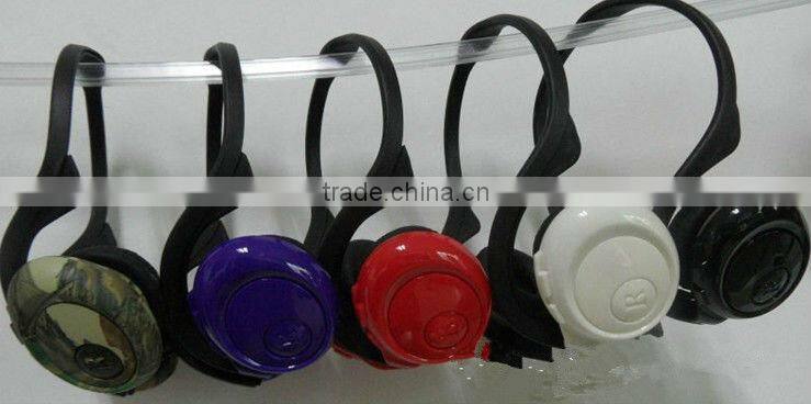 2013 new product hot selling waterproof wireless SD MP3 sports earphone from shenzhen factory