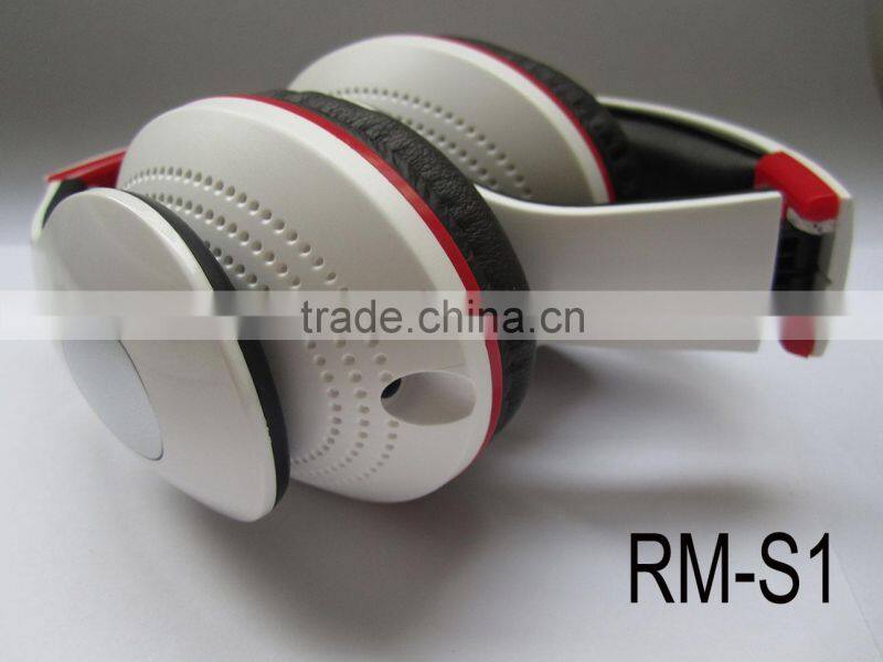 Electronics accessory wholesale 2016 Wired Headphones with High Quality Sound Performance, super bass stereo headphones
