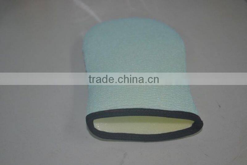 Body sisal exfoliating mitts to clean the dead skin