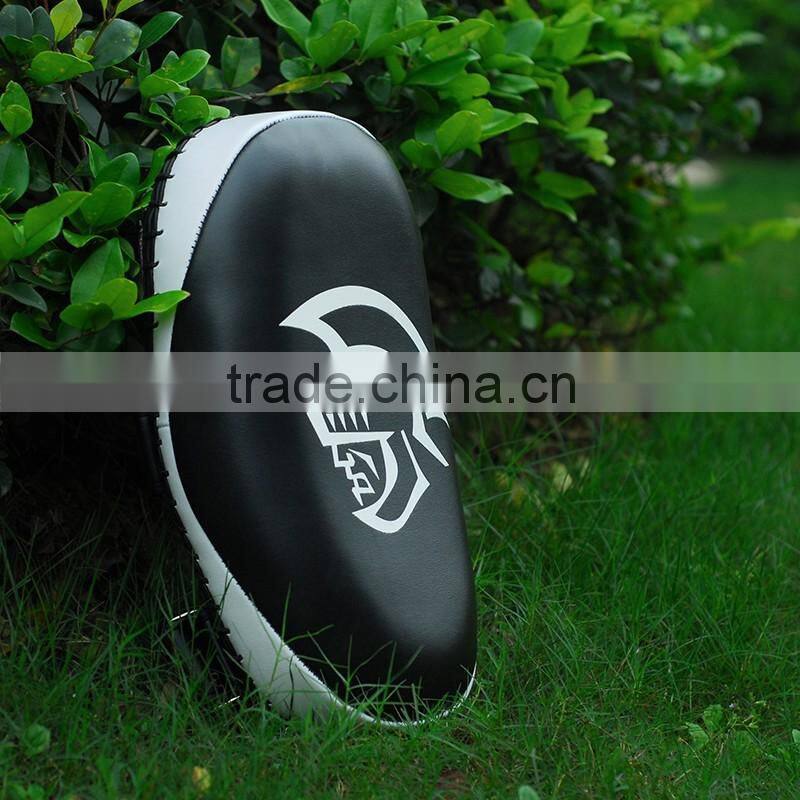 2016 Wholesales Pretorian Grant Fitness Equipment Boxing Kick Pads Professional UFC MMA Punching Exercise Gym Muay Thai Training