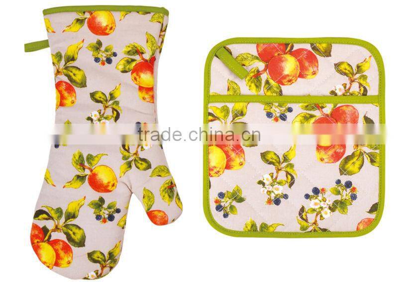 2015 HIGH QUALITY NEW DESIGN PRINTING FRUITS AND VEGETABLES COTTON (OVEN MITT& POT HOLDER) KITCHEN SET MK-2702B&2706B