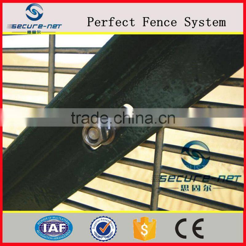High Quality powder coated 358 anti climb weld mesh fencing for sale