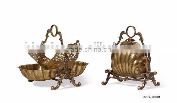 Unique Design Bronze Half Open Shell Shaped Case, Antique Brass Casting Arts Decorative Box With Support