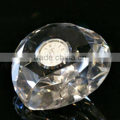 2016 crystal heart clock