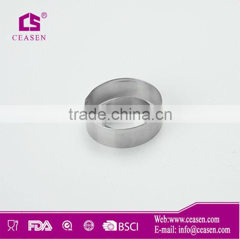 High quality and adjustable stainless steel roundness cookie cutter/cake mold