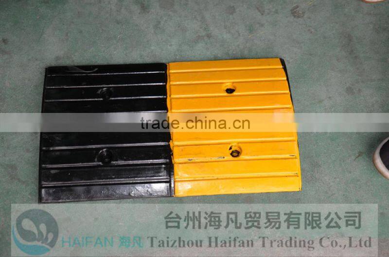 500*300*40mm New Products rubber speed bump for Crossroads /High quality hot sell rubber speed bump used in Intersection