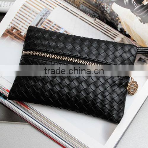 Cheapest Concise Weave Black Zipper Wallet | Wrist Handbag (BQGT017)