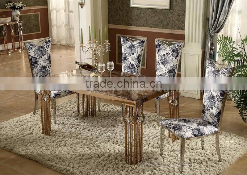 rose golden stainless steel dining table with crystal decoration
