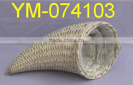 White Willow Flower Basket In Boat Shape