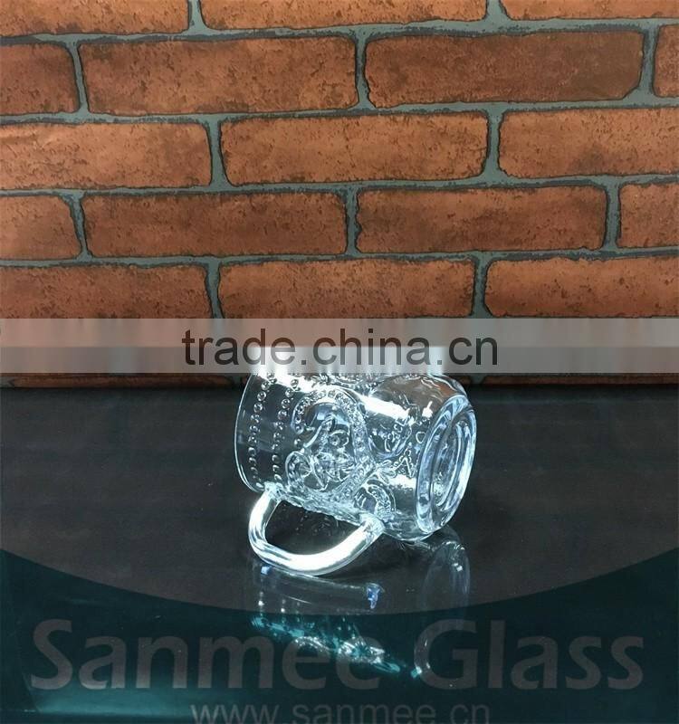 Cheap Embossed Glass Beer Mug with Handle