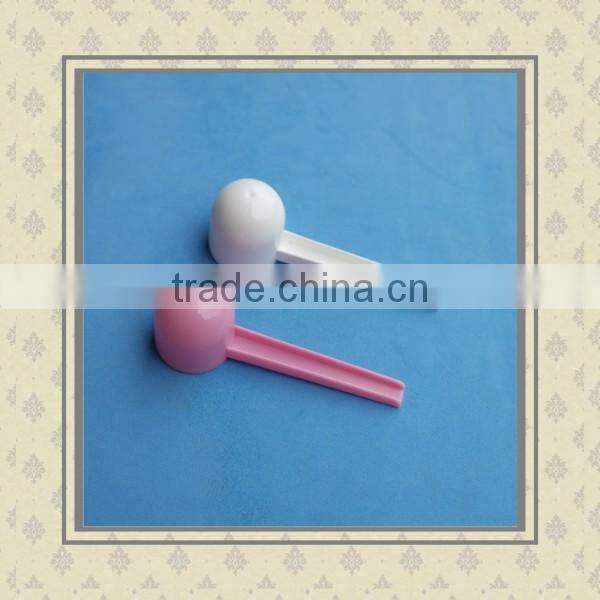 Custom wholesale promotional pink white plastic ice cream spoons/OEM your own design plastic spoons