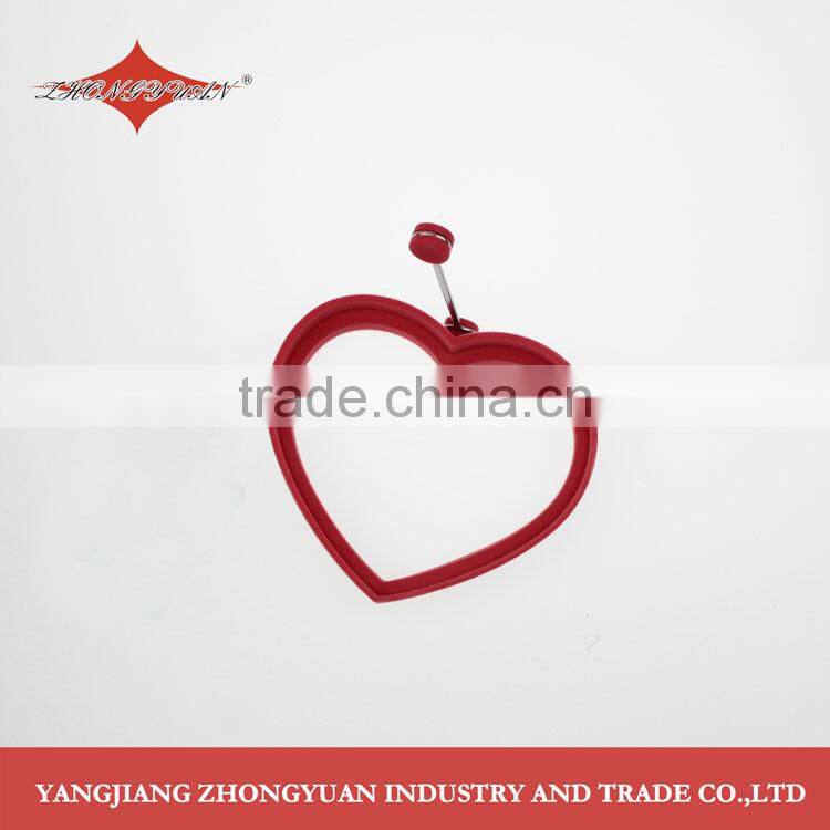 Silicone egg rings heart and flower shape with knock down handle
